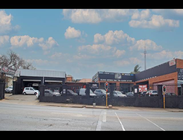 640M² BUSINESS FOR SALE IN BRIXTON